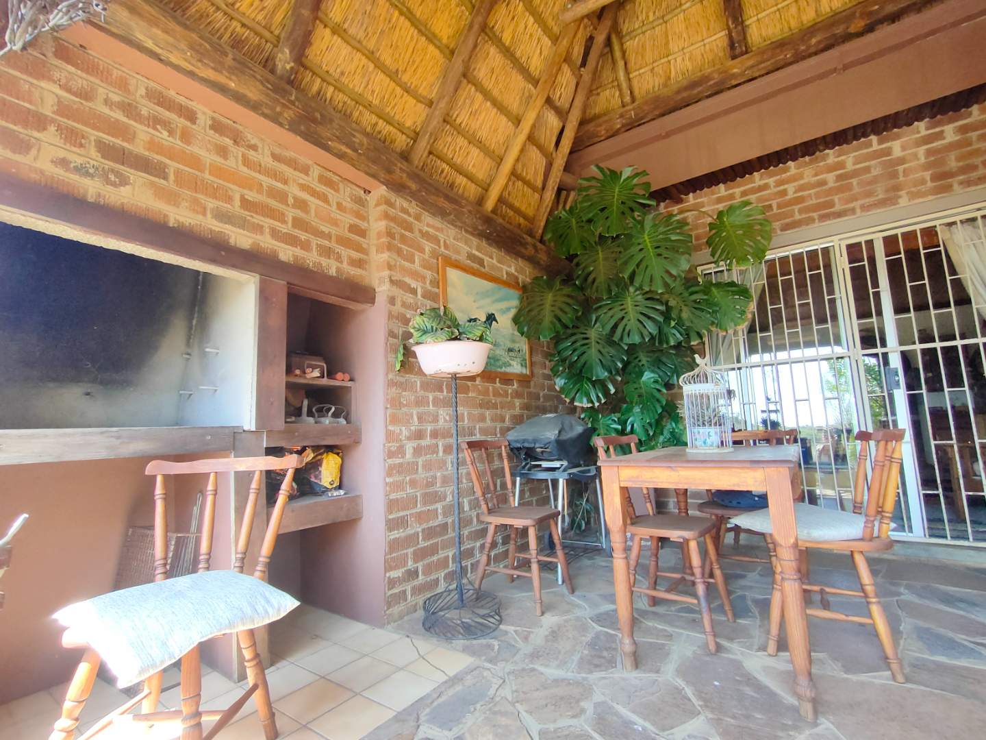 4 Bedroom Property for Sale in Langenhovenpark Free State